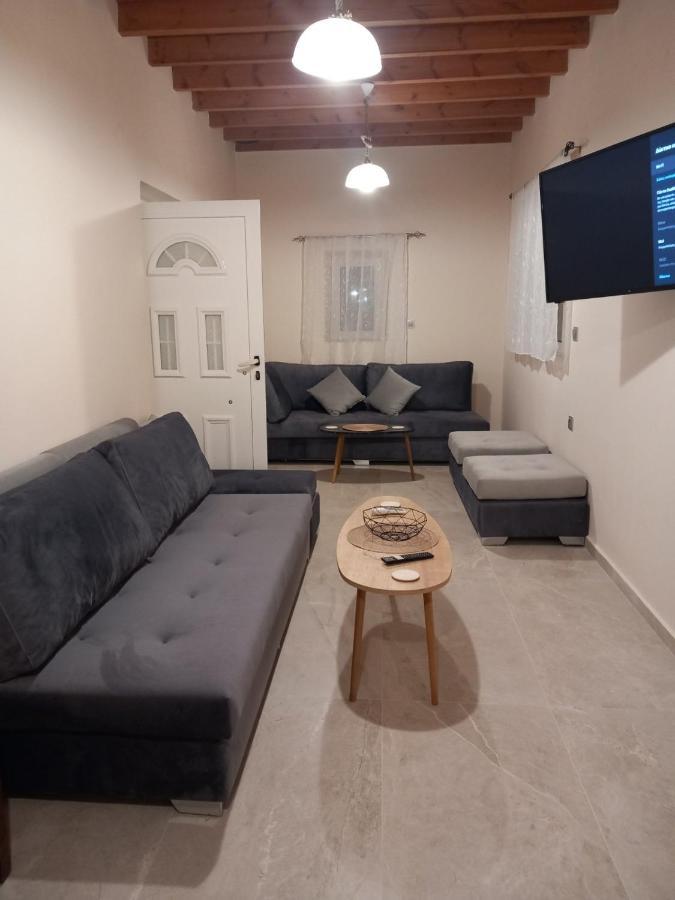 Anemomylos House Holiday home *